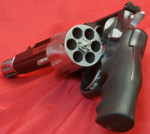 Smith & Wesson Model 629 .44 Magnum Hunter Review Cylinder Open